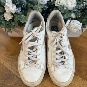 Veja sneakers in size 7. pre- owned condition.